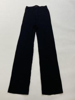 Lot 138  
            Birmingham Premium - Parcel Delivery Only 
                
SKIMS SHEER KNIT PANT (SIZE XXS) COLOUR (ONYX BLACK) ORIGINAL RRP £104