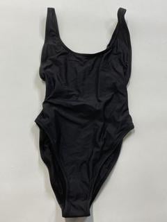 Lot 162  
            Birmingham Premium - Parcel Delivery Only 

                
SKIMS SIGNATURE SCOOP NECK ONE PIECE (SIZE XS) COLOUR (ONYX BLACK)