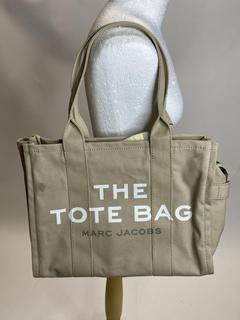 Lot 176  
            Birmingham Premium - Parcel Delivery Only 

                
MARC JACOBS THE TOTE BAG ORIGINAL RRP £250