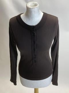 Lot 183  
            Birmingham Premium - Parcel Delivery Only 

                
CITIZENS OF HUMANITY SWEATER (SIZE M) AND SKIMS TROUSER (SIZE S) TOTAL ORIGINAL R...