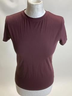 Lot 184  
            Birmingham Premium - Parcel Delivery Only 

                
LULULEMON HIGH RISE SKIRT (SIZE 2) AND ANDANOLA CLOTH (SIZE L) TOTAL ORIGINAL RRP...