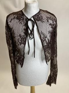 Lot 185  
            Birmingham Premium - Parcel Delivery Only 

                
2 X CLOTHES TO INCLUDE REFORMATION FLOWER PRINTED TANK TOP (SIZE 4)