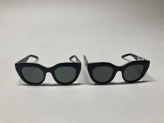 Lot 211  
            Birmingham Premium - Parcel Delivery Only 

                
2 X OF LE SPECS TO INCLUDE LE SPECS BLACK SUNGLASSES TOTAL ORIGINAL RRP £130