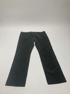 Lot 22  
            Birmingham Premium - Parcel Delivery Only 

                
CITIZENS OF HUMANITY GAGE CLASSIC STRAIGHT JEAN (SIZE 40) ORIGINAL RRP £320