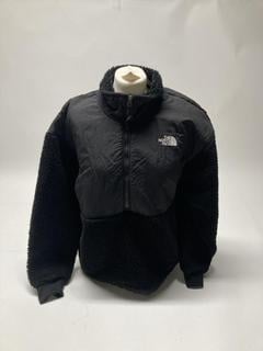 Lot 236  
            Birmingham Premium - Parcel Delivery Only 

                
PRETTY LAVISH YVEDRERED HALTER NECK MAXI DRESS RED (SIZE 8) BLACK SATIN TOP (SIZE...