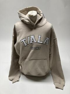 Lot 239  
            Birmingham Premium - Parcel Delivery Only 

                
T/ALA OVERSIZED HOODIE WITH BORG LOGO (SIZE S) HACKETT NAVY ZIP SWEATSHIRT TOTAL ...