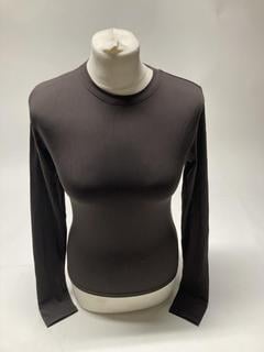 Lot 242  
            Birmingham Premium - Parcel Delivery Only 

                
3 X CLOTHES TO INCLUDE HIGH -WAIST ALOSOFT LOUNGE LEGGING BLACK (SIZE S) TOTAL OR...