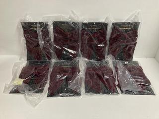 Lot 243  
            Birmingham Premium - Parcel Delivery Only 

                
7X OF ITEMS TO INCLUDE VONDELS VELVET BOWS WITH CLIP TOTAL ORIGINAL RRP £126