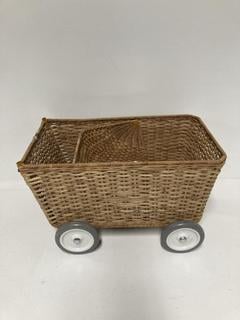 Lot 257  
            Birmingham Premium - Parcel Delivery Only 

                
OLLI ELLA TROLLEY HOMEBODIES & SMALLFOLK ORIGINAL RRP £115