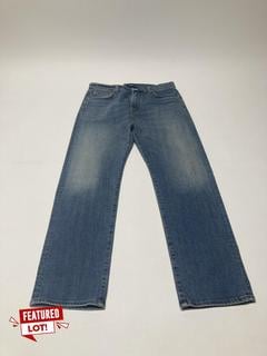 Lot 25  
            Birmingham Premium - Parcel Delivery Only 

                
CITIZENS OF HUMANITY ELIJAH RELAXED STRAIGHT JEAN (SIZE 31) COLOUR (THAMESMEN) OR...