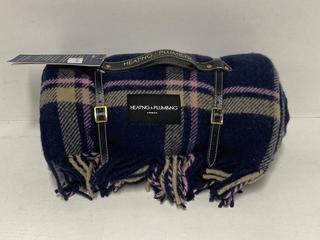 Lot 264  
            Birmingham Premium - Parcel Delivery Only 

                
HEATING & PLUMBING LONDON CHECKED WATERPROOF WOOL PICNIC BLANKET ORIGINAL RRP £170