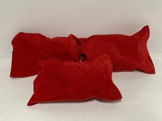 Lot 266  
            Birmingham Premium - Parcel Delivery Only 

                
GOHAR WORLD DESSERT STEM STAINLESS -STEEL DISHES SET OF 6 TOTAL ORIGINAL RRP £300