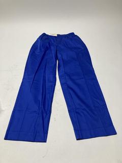 Lot 289  
            Birmingham Premium - Parcel Delivery Only 

                
PYJAMAS SINGLE PIECE TROUSER (SIZE M/L) ORIGINAL RRP £170