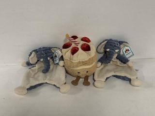 Lot 311  
            Birmingham Premium - Parcel Delivery Only 

                
3 X JELLYCAT TO INCLUDE BLOSSOM CREAM BUNNY BERRY