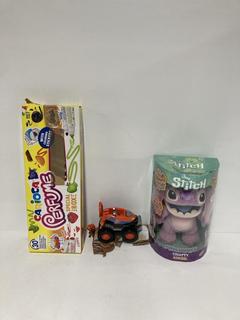 Lot 326  
            Birmingham Premium - Parcel Delivery Only 

                
3 X TOYS TO INCLUDE CARIOCA PERFUME SCENTED FELT TIP PENS