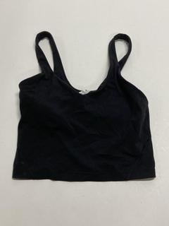 Lot 332  
            Birmingham Premium - Parcel Delivery Only 

                
4 X CLOTHES TO INCLUDE MONDAY SWIMWEAR TOP (SIZE L) TOTAL ORIGINAL RRP £110