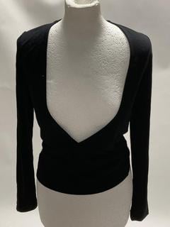 Lot 344  
            Birmingham Premium - Parcel Delivery Only 

                
SISTERLY TUBE SOFT BALLET WRAP TOP (SIZE S) AND T/ALA STRAP BANDEAU VEST (SIZE S)...