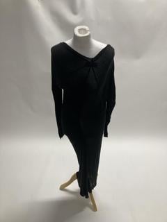 Lot 53  
            Birmingham Premium - Parcel Delivery Only 
                
MARC LE BIHAN MADE IN FRANCE BLACK DRESS GOWN (SIZE 40) ORIGINAL RRP £470