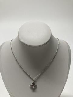 Lot 71  
            Birmingham Premium - Parcel Delivery Only 
                
TED BAKER GOLD PLATED BOX CHAIN AND VIVIENNE WESTWOOD SILVER CHAIN TOTAL ORIGINAL...