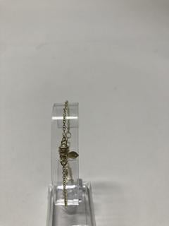 Lot 73  
            Birmingham Premium - Parcel Delivery Only 
                
QUANTITY OF ITEMS TO INCLUDE HAIR CLIP TOTAL ORIGINAL RRP £105