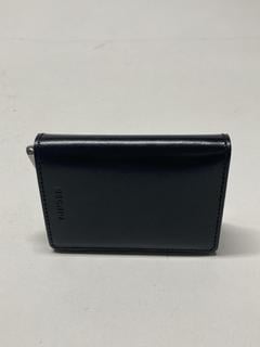 Lot 92  
            Birmingham Premium - Parcel Delivery Only 
                
SECRID DUTCH POCKET WALLET AND LE SPECS SUNGLASSES TOTAL ORIGINAL RRP £143