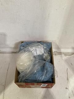 Lot 1020  
            Birmingham SR107 - Parcel Delivery Only 
                
3 X BRORA MIST BLUE BOBBLE HAT ONE SIZE FOR ALL APPROX TOTAL ORIGINAL RRP £450