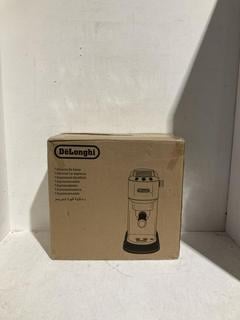 Lot 104  
            Birmingham SR107 - Parcel Delivery Only 
                
DELONGHI ESPRESSO AND COFFEE MACHINE MODEL EC685.M