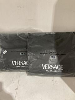 Lot 1050  
            Birmingham SR107 - Parcel Delivery Only 

                
2X ITEMS TO INCLUDE VERSACE FRAGRANCES INSTITUTIONAL CANVAS BAG FOR MAN