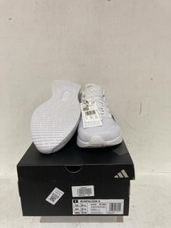 Lot 1080  
            Birmingham SR107 - Parcel Delivery Only 
                
ADIDAS RUN FALCON 5 SIZE 9 1/2