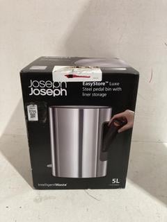 Lot 1099  
            Birmingham SR107 - Parcel Delivery Only 
                
JOSEPH JOSEPH 5L EASYSTORE BIN