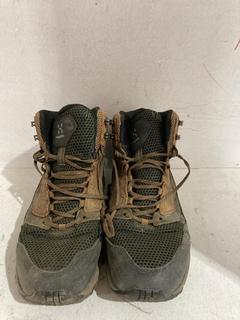 Lot 1101  
            Birmingham SR107 - Parcel Delivery Only 

                
HAGLOFS WALKING BOOTS IN TAN SIZE 10