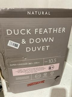 Lot 1111  
            Birmingham SR107 - Parcel Delivery Only 

                
JOHN LEWIS & PARTNERS DUCK FEATHER AND DOWN DUVET SUPERKING