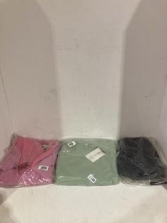 Lot 1117  
            Birmingham SR107 - Parcel Delivery Only 

                
3 X ITEMS TO INCLUDE JOHN LEWIS AND PARTNERS SWEATSHIRT