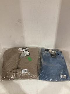 Lot 1120  
            Birmingham SR107 - Parcel Delivery Only 

                
2 X ITEMS TO INCLUDE KIMMIE STRAIGHT BLOO BLLI JEANS