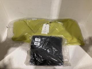 Lot 1138  
            Birmingham SR107 - Parcel Delivery Only 

                
2 X ITEMS TO INCLUDE JOHN LEWIS AND PARTNERS V NECK SWEATSHIRT