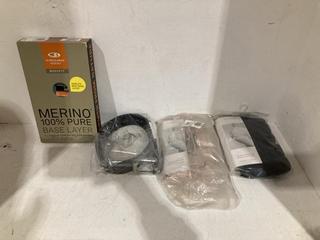 Lot 1154  
            Birmingham SR107 - Parcel Delivery Only 

                
BOX OF ITEMS TO INCLUDE ICEBREAKER MERINO BODY FIT