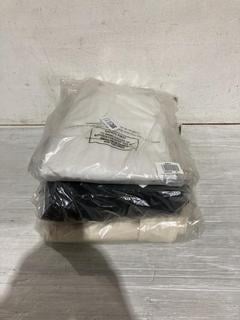 Lot 1175  
            Birmingham SR107 - Parcel Delivery Only 

                
3 X JOHN LEWIS & PARTNERS ITEMS TO INCLUDE WIDE LEG JEANS SIZE 12