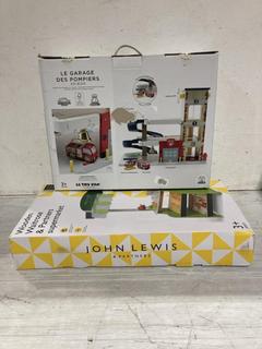 Lot 1179  
            Birmingham SR107 - Parcel Delivery Only 

                
2 X JOHN LEWIS & PARTNERS WOODEN WAITROSE & PARTNERS SUPERMARKET