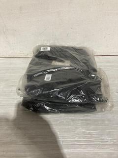 Lot 1224  
            Birmingham SR107 - Parcel Delivery Only 

                
2 X ITEMS TO INCLUDE JOHN LEWIS AND PARTNERS LANA RUFFLE DRESS