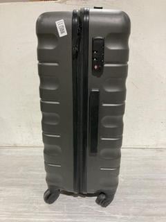 Lot 1228  
            Birmingham SR107 - Parcel Delivery Only 

                
JOHN LEWIS & PARTNERS GREY HARDSIDE SUITCASE