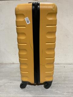 Lot 1230  
            Birmingham SR107 - Parcel Delivery Only 

                
JOHN LEWIS & PARTNERS JOHN LEWIS & PARTNERS YELLOW HARDSHELL SUITCASE