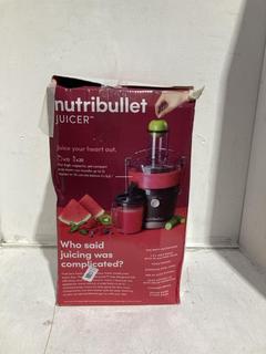 Lot 123  
            Birmingham SR107 - Parcel Delivery Only 
                
NUTRIBULLET JUICER