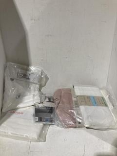 Lot 1268  
            Birmingham SR107 - Parcel Delivery Only 

                
4 X JOHN LEWIS BEDDING TO INCLUDE OXFORD COTTON PILLOW CASES