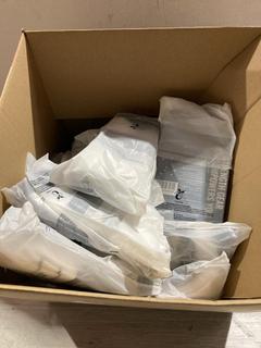 Lot 190  
            Birmingham SR107 - Parcel Delivery Only 
                
20 X TUFF CREW WRAPS SOCKS