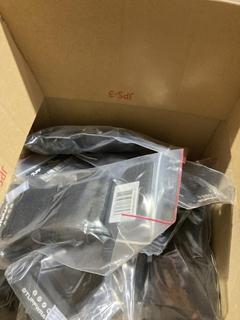 Lot 223  
            Birmingham SR107 - Parcel Delivery Only 

                
10 X TUFF VILLAIN WRIST WRAPS