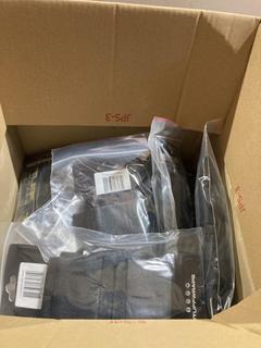 Lot 251  
            Birmingham SR107 - Parcel Delivery Only 
                
10 X TUFF VILLAIN WRIST WRAPS