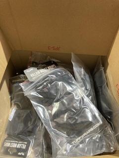 Lot 262  
            Birmingham SR107 - Parcel Delivery Only 
                
10 X TUFF VILLAIN WRIST WRAPS