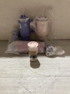 Lot 272  
            Birmingham SR107 - Parcel Delivery Only 
                
6 X DRINKING VESSELS TO INCLUDE HYDROFLASK IN PASTEL PINK