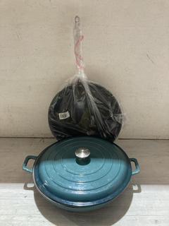 Lot 284  
            Birmingham SR107 - Parcel Delivery Only 

                
2X KITCHEN ACCESSORIES TO INCLUDE EASIGLIDE FRYING PAN