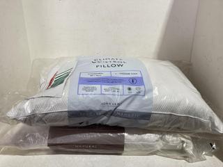 Lot 323  
            Birmingham SR107 - Parcel Delivery Only 

                
2 X JOHN LEWIS & PARTNERS PILLOWS TO INCLUDE CLIMATE CONTROL STANDARD PILLOW